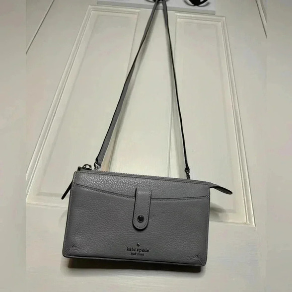 Kate Spade NWOT Alegra Larchmont Avenue Gray Crossbody Bag - Picture 2 of 3